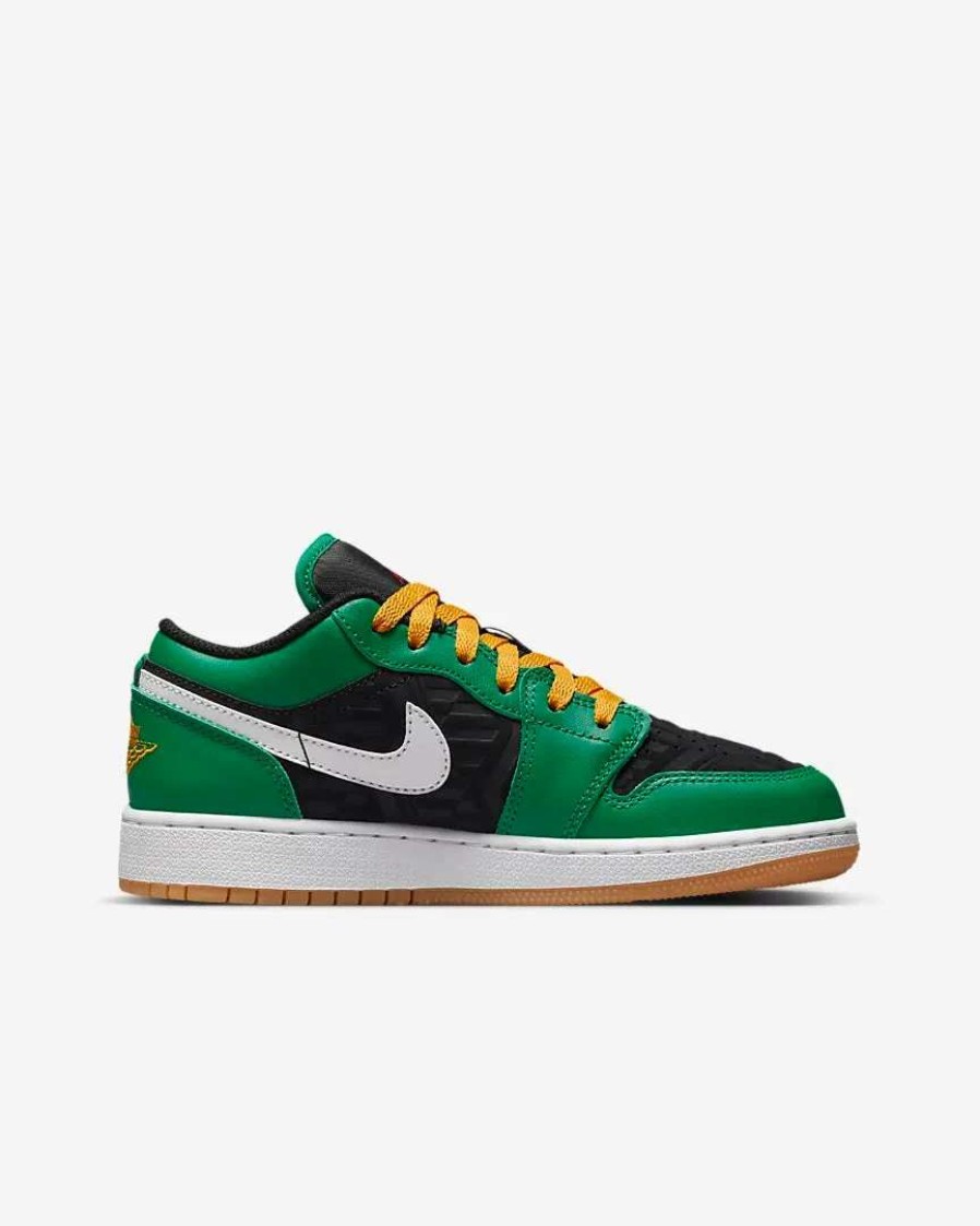 Air Jordan * | Air Jordan 1 Low Se Gs Malachite Fire Red Black Taxi Dq8421-300